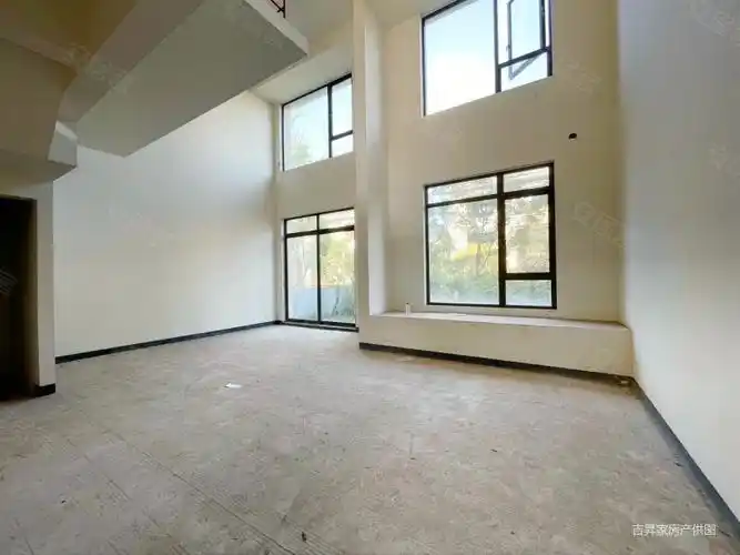 南北通透,龙湖西宸原著(一组团)二手房,76万,6室3厅,5卫,75平米-重庆