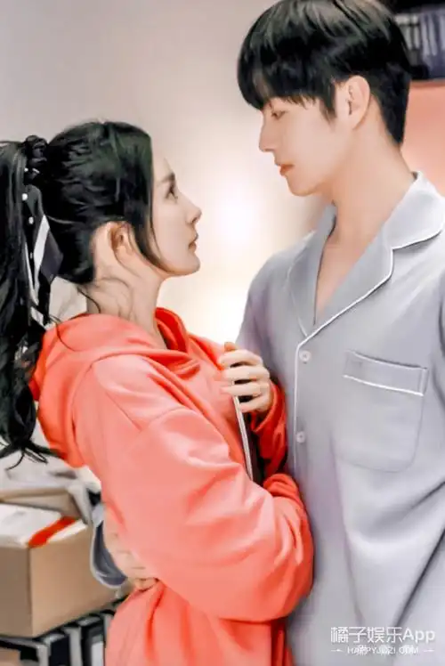 许凯杨幂新剧极限推拉氛围感爆棚,年下糖分大超标