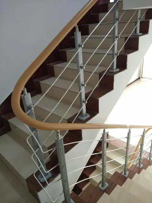 楼梯扶手栏杆护栏立柱阳台pvc简约现代室内家用实木阁楼简易别墅