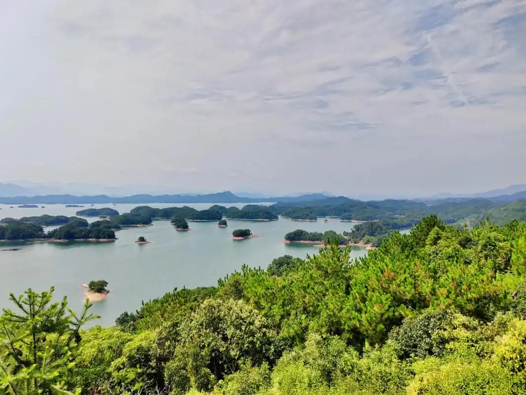 青山绿水金腰带,中国最美往这看! 千岛湖 - 抖音