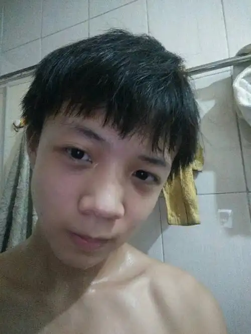 求解,我的样子算难看吗