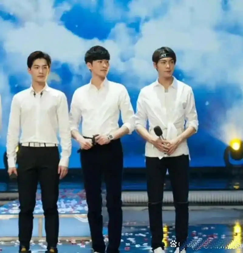 张翰陈伟霆杨洋同框