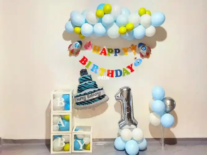 diy男宝宝1岁家庭生日布置