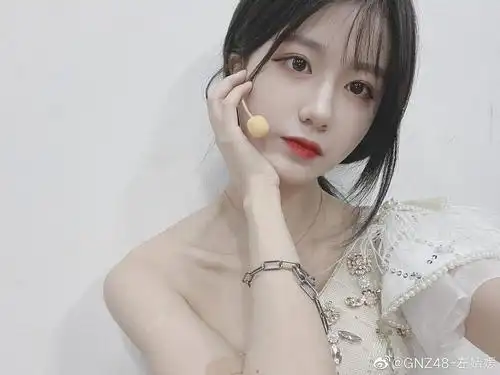 你觉得左婧媛好看还是唐莉佳好看