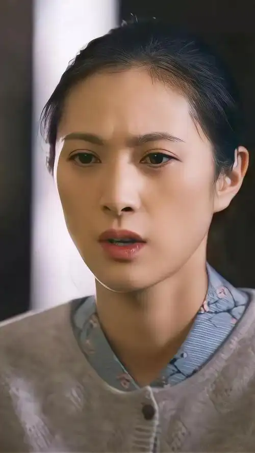 隋俊波:戏红人不红,和靳东分手嫁给导演,有能力后给全家买房