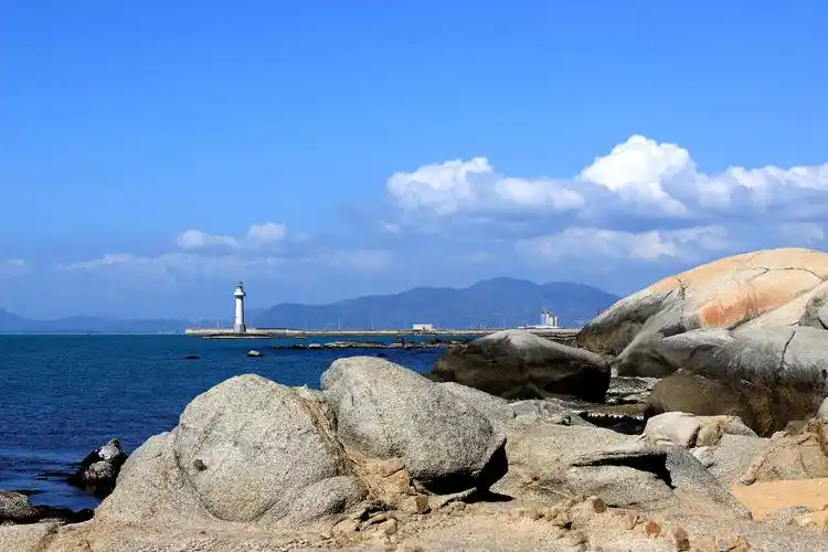 三亚市大小洞天风景区