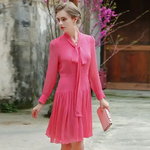 voa乔其蝴蝶结领长袖百褶运动网球玫粉色短款真丝连衣裙