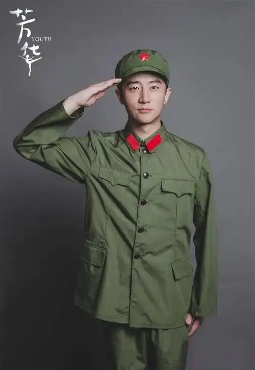 原创48位男明星军装照肖战王一博龚俊帅气鹿晗千玺陈晓沙溢意外他才是