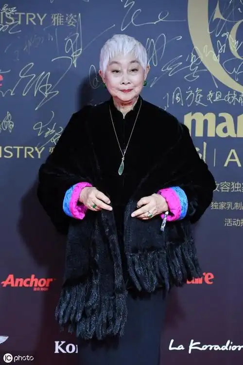 梅兰芳的干女儿——卢燕,鹤发童颜,魅力依旧