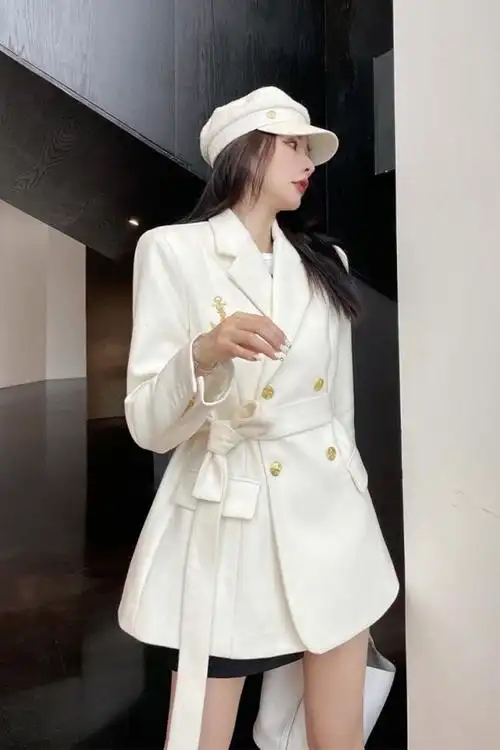 小香风高级白色西装外套女春2022新款爆款小个子西装