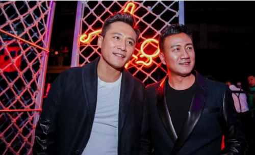 时隔20年胡军刘烨又合作新戏这对最强cp在爸哪都不敢对视