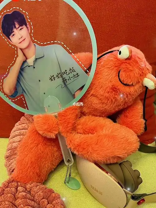 坚果粑粑就来摸摸头安慰一下,08是小公主,人生赢家啊啊啊啊#肖战