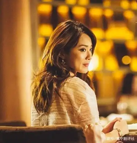 「飞虎之雷霆极战」:清纯眼镜妹逸敏圈粉,30岁蔡洁现实中是这样