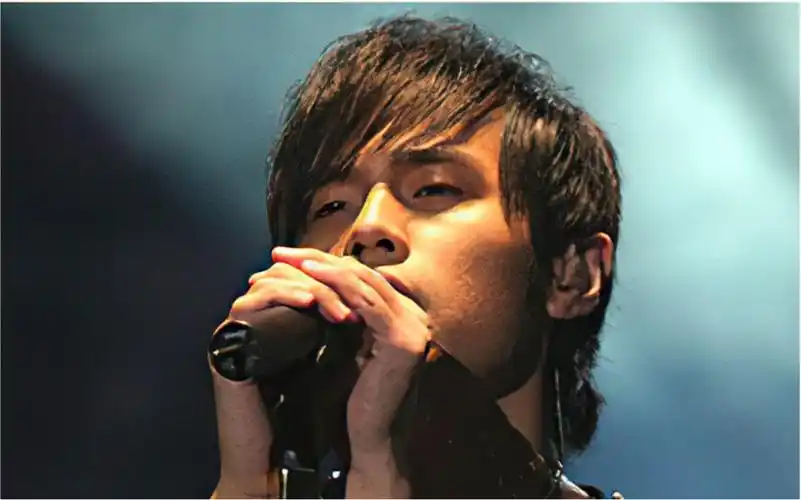 2005无与伦比 周杰伦 七里香片段