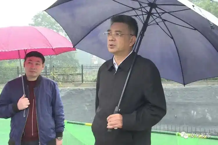 谭颂方到安化县调研城乡建设管理工作