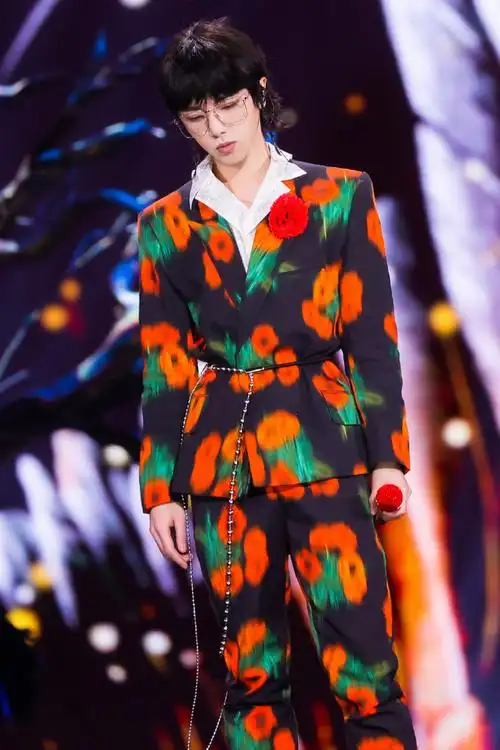 华晨宇七重人格冲击力