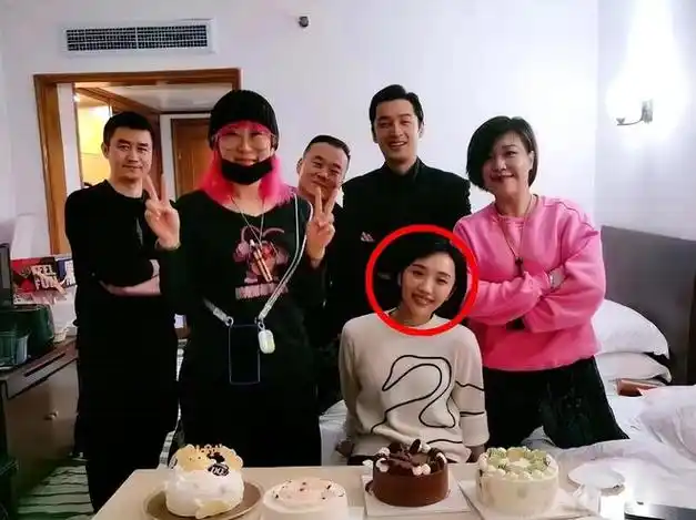 胡歌老婆客串繁花引热议网友吐槽其长相跟历届女友没法比