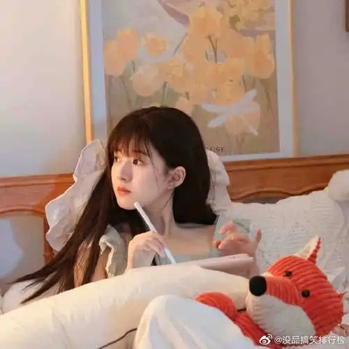 赵露思桑稚头像