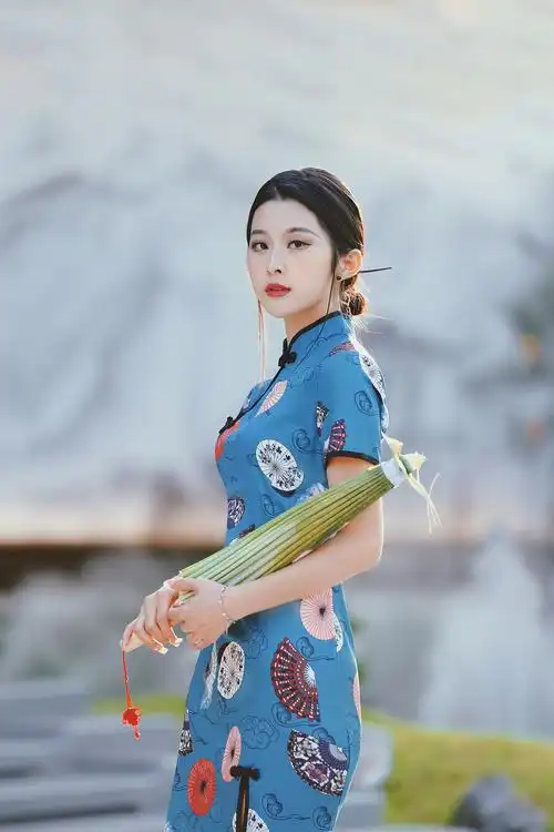 旗袍人像 中国风人像摄影 (模特:小乔 2021年11月14日 佛山建发.