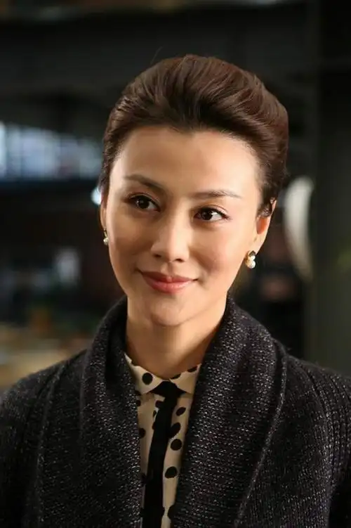 江易珈加盟结婚的秘密上演爱情攻心计