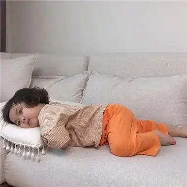 讨人喜欢的罗熙小孩子日常表情包_可爱表情_有个性网