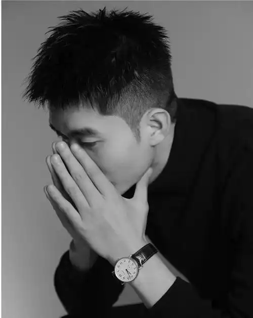 两侧铲短pk男士碎发,你更喜欢哪一种,请说出喜欢他们得优点 - 知乎