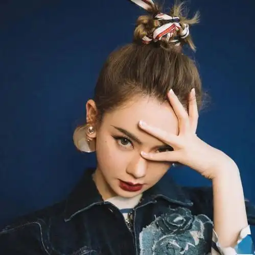 【微信头像】戚薇