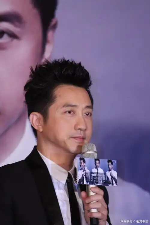 少爷庾澄庆家世多显赫?回家要买门票,难怪他妈看不上儿媳伊能静