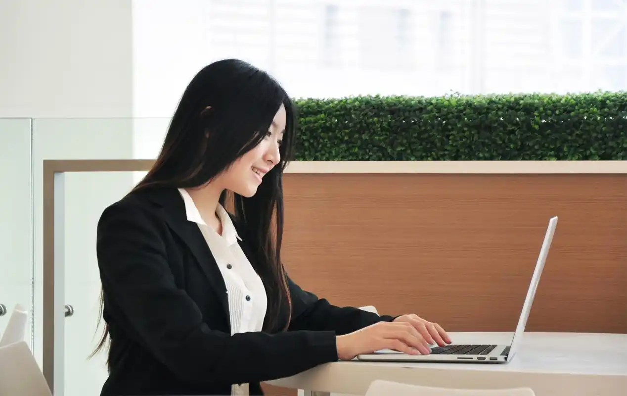 对话30岁 职场女性:既有苦闷和挣扎,也有理想和高光