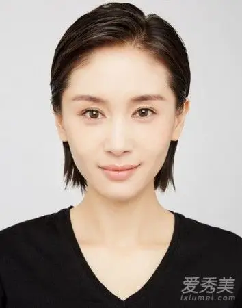 王子文把睡衣趴开到跨界歌王 短发性感又可爱