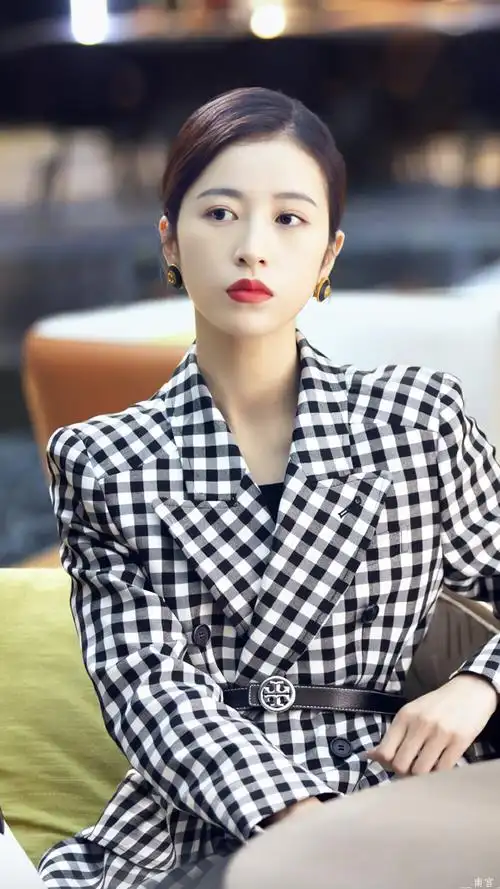 周雨彤从结婚开始恋爱