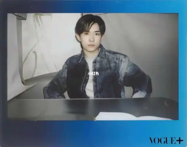 易烊千玺de拍立得