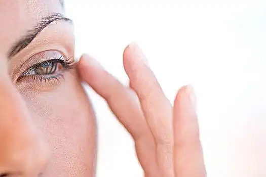 茶农在茶园采茶拿平板电脑的手女人,施用,乳霜,皮肤,眼睛,头像,年轻