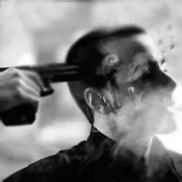 黑社会拿枪霸气图片_微信头像图片大全