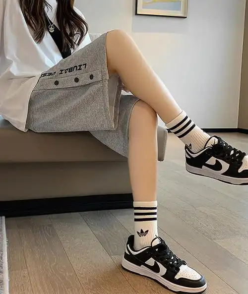 亿梵莎女生运动短裤少女夏装2022新款青少年初中高中学生宽松休闲中裤