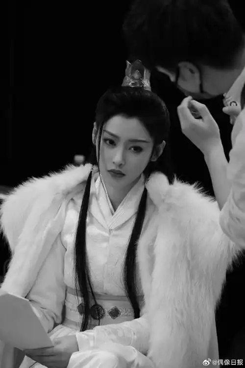 张天爱白衣古装好惊艳##张天爱cos张敏版赵敏