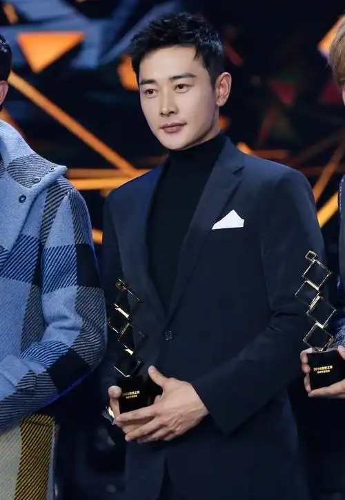 这一次42岁的罗晋又给娱乐圈来了个回马枪