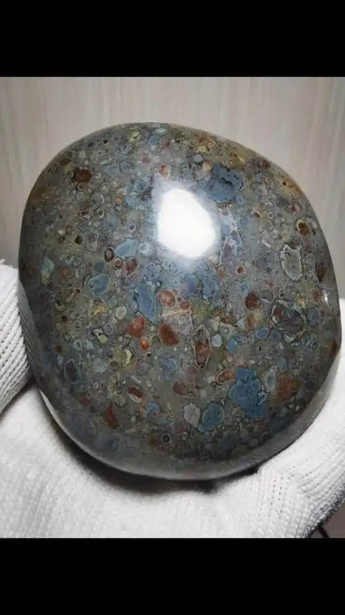 美爆了!五彩球粒陨石极品,随型抛光,可做摆件,车饰