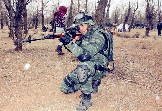 《神鹰反恐特战队》热拍 李浩轩朱雨辰并肩作战