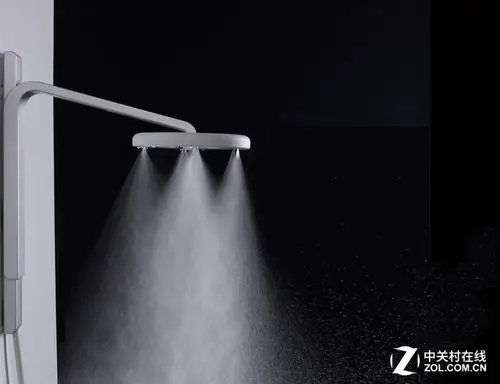 将传统的水滴变成水雾的形式