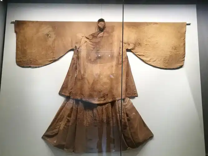 【记29】杭州历史底蕴深厚,探寻历史足迹(思鑫坊,丝绸博物馆)