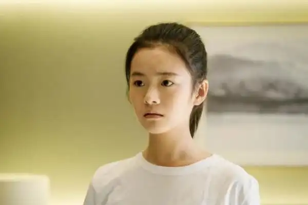 《小欢喜》英子考试成绩暴跌责任在谁,是她自己还是她爸妈?