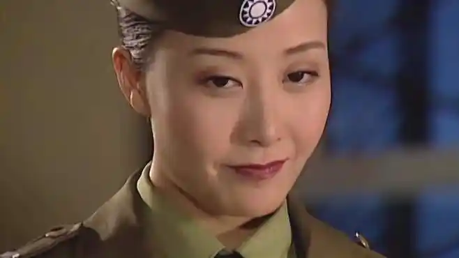 军统:女特工第一次任务,长官竟让她使美人计,特工崩溃了!