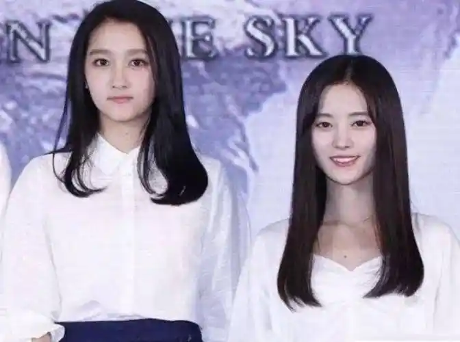 难怪说关晓彤是合影高手当她跟鞠婧祎同台后差距一目了然