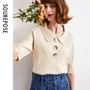 女装2020年夏新品女装短袖翻驳领型独特纽扣装饰女式针织衫