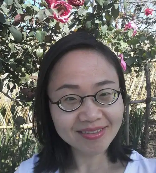 王晓瑛教授用依镜prl为超高度近视患者点亮人生光彩