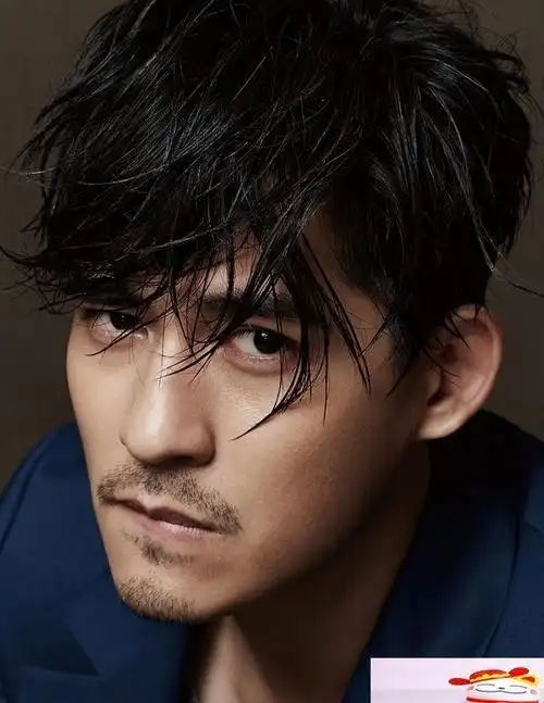 第一名:霍建华,1979年12月26日出生于台湾台北,中国台湾男演员,歌手