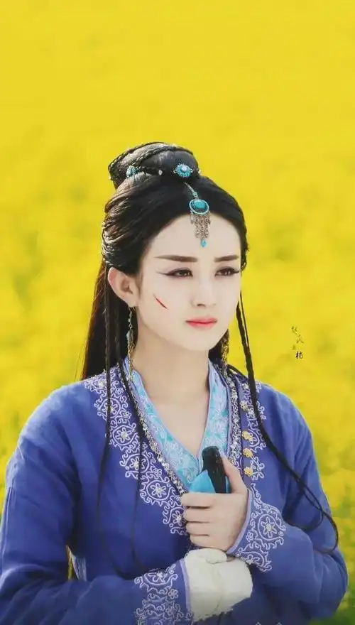 赵丽颖出演过很多古装剧,可要说真的很美的造型,比较出圈的还真没几个