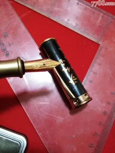 大钢笔一把-没有使用过-如图-黄铜壳