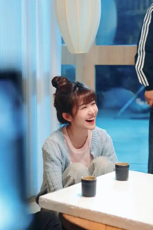 赖美云金屋藏夫##小赖片场日记